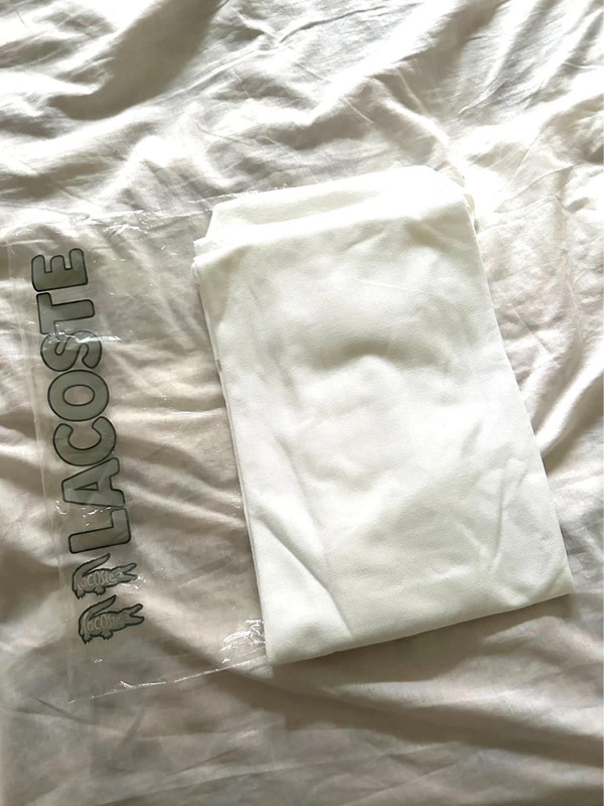 Lacoste White Polo Shirt – Classic Fit, Timeless Style (Size M)