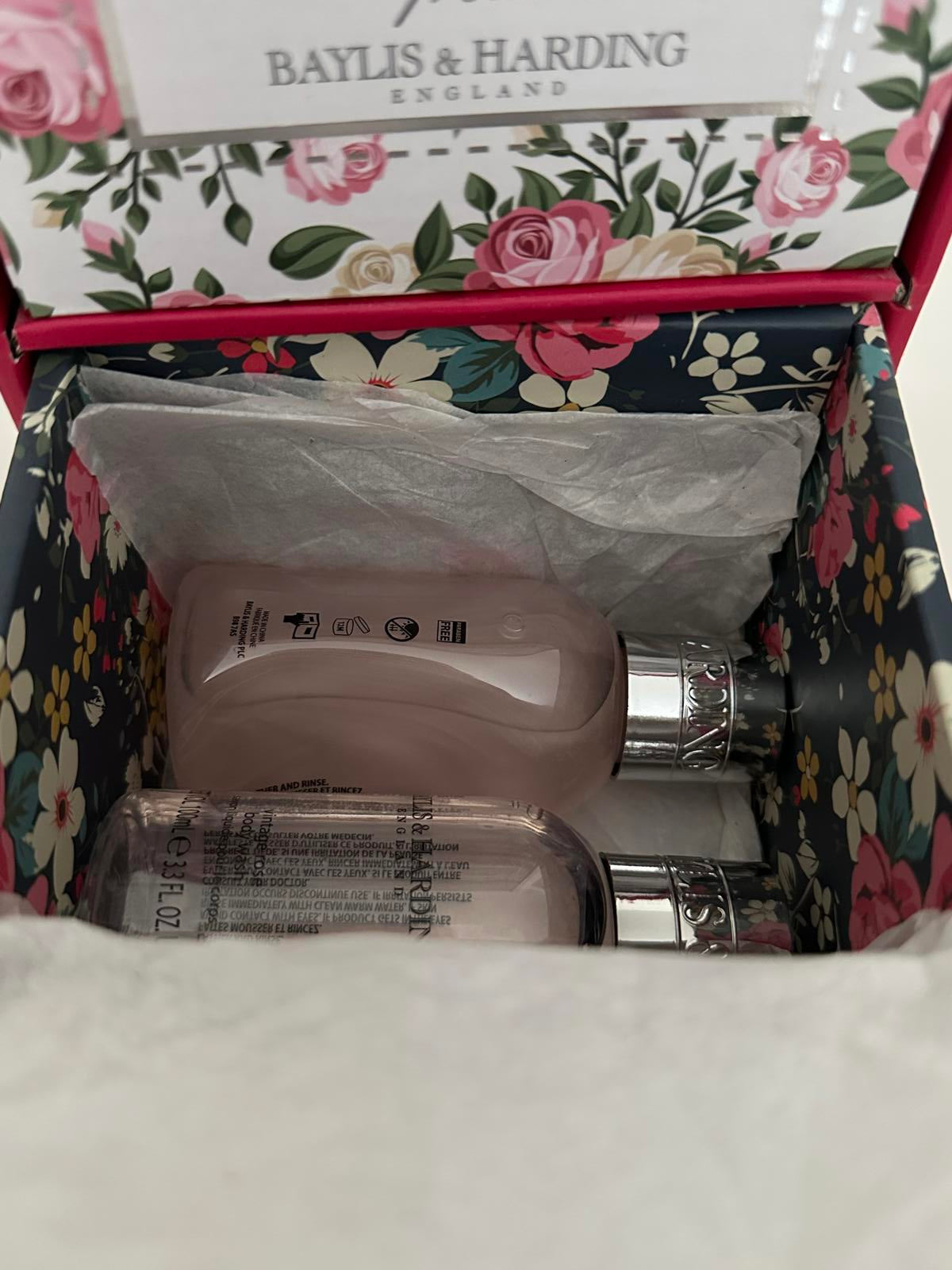 Baylis & Harding LOVE Floral 3 Drawer Pamper Gift Set