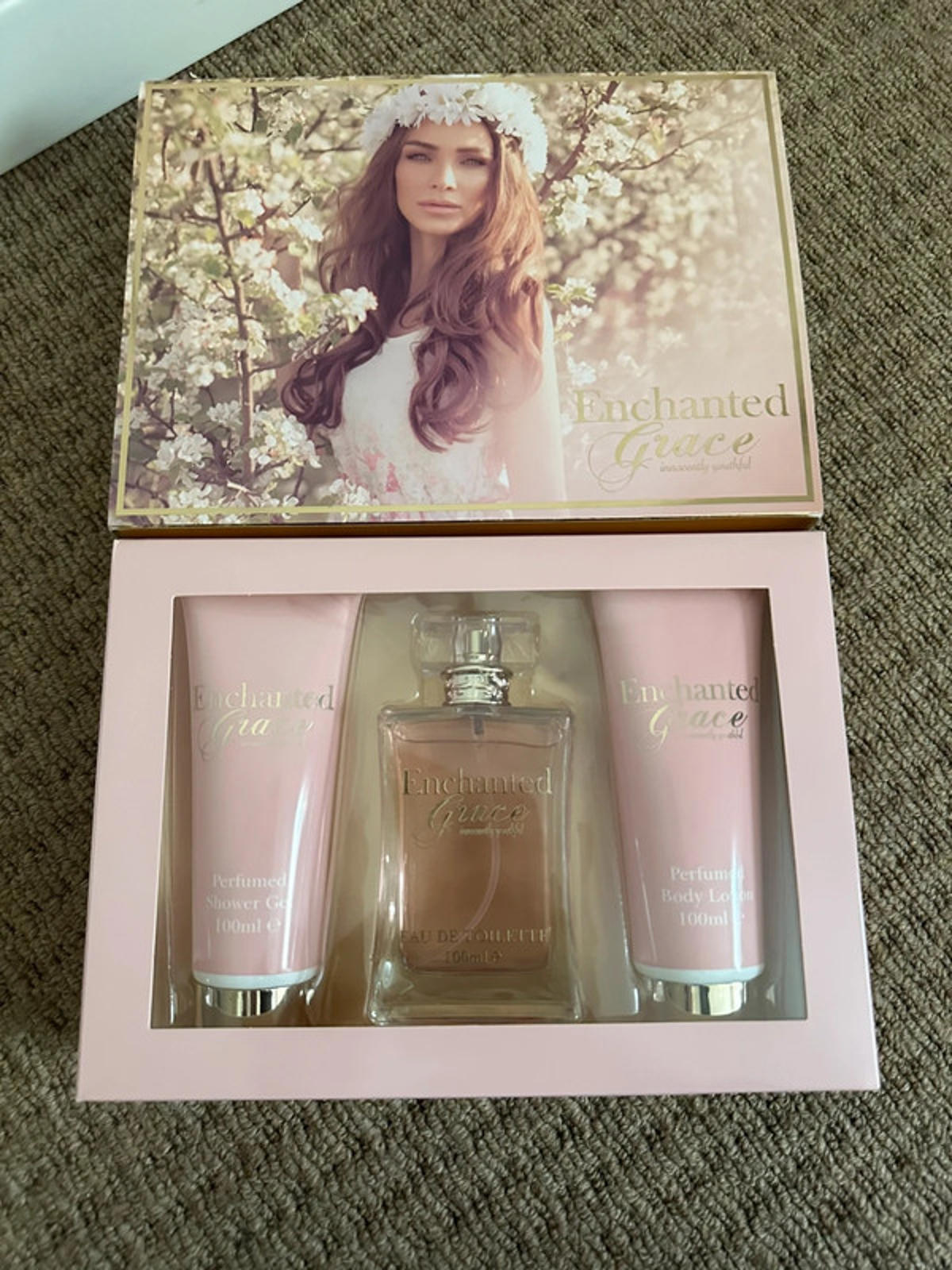 Enchanted Grace Gift Set - Perfumed Shower Gel, Body Lotion & Eau de Toilette