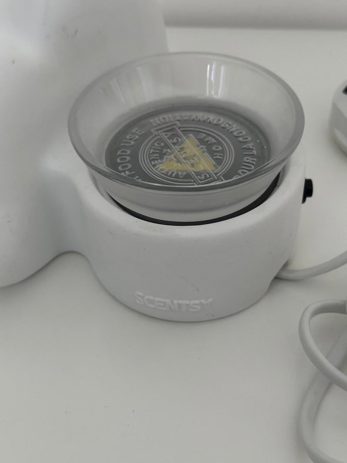 Scentsy "Sleepy Cloud" Electric Wax Warmer