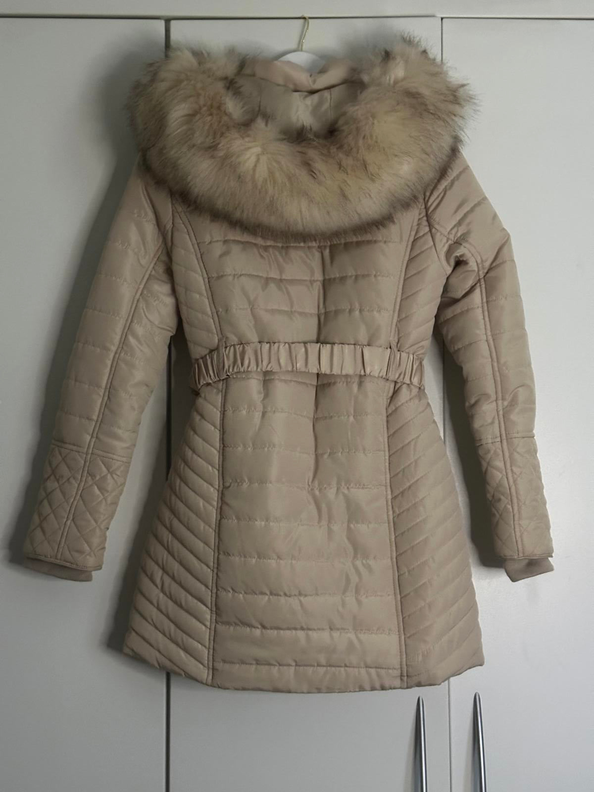 River Island Beige Quilted Belted Coat with Faux Fur Hood – Size 10