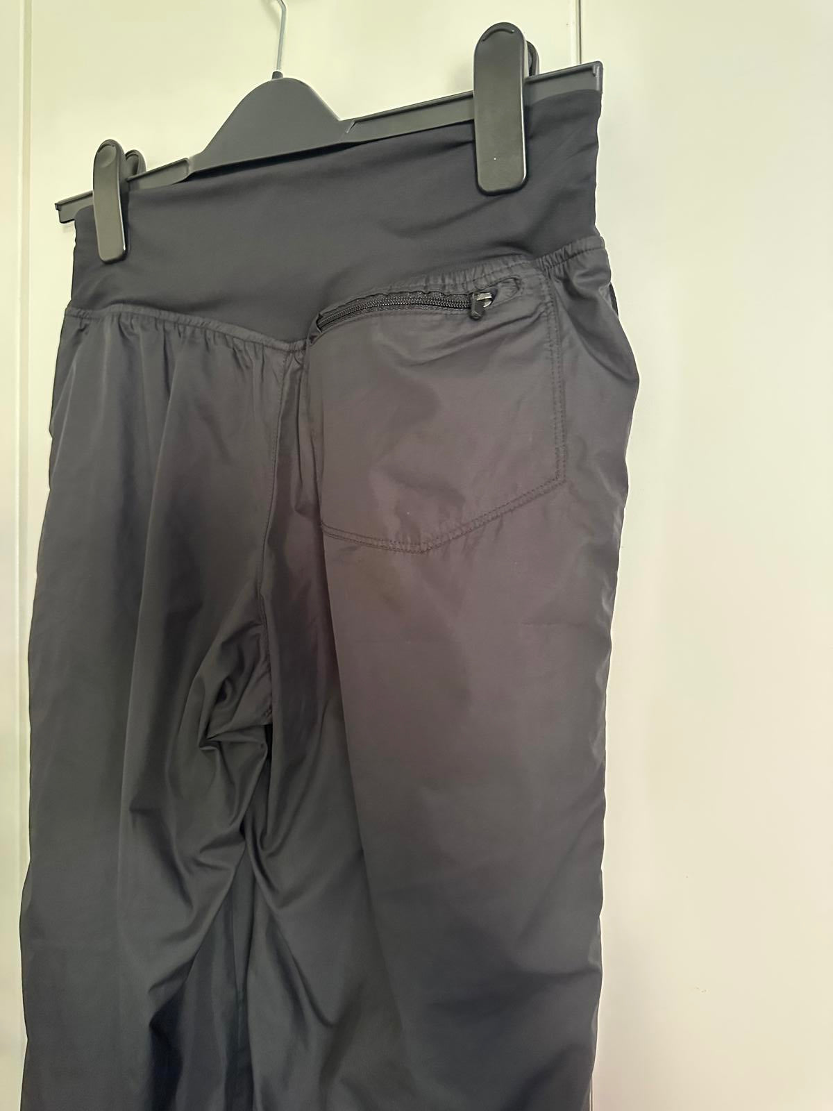 Nike Dri-FIT Women’s Black 3/4 Training Pants – XS