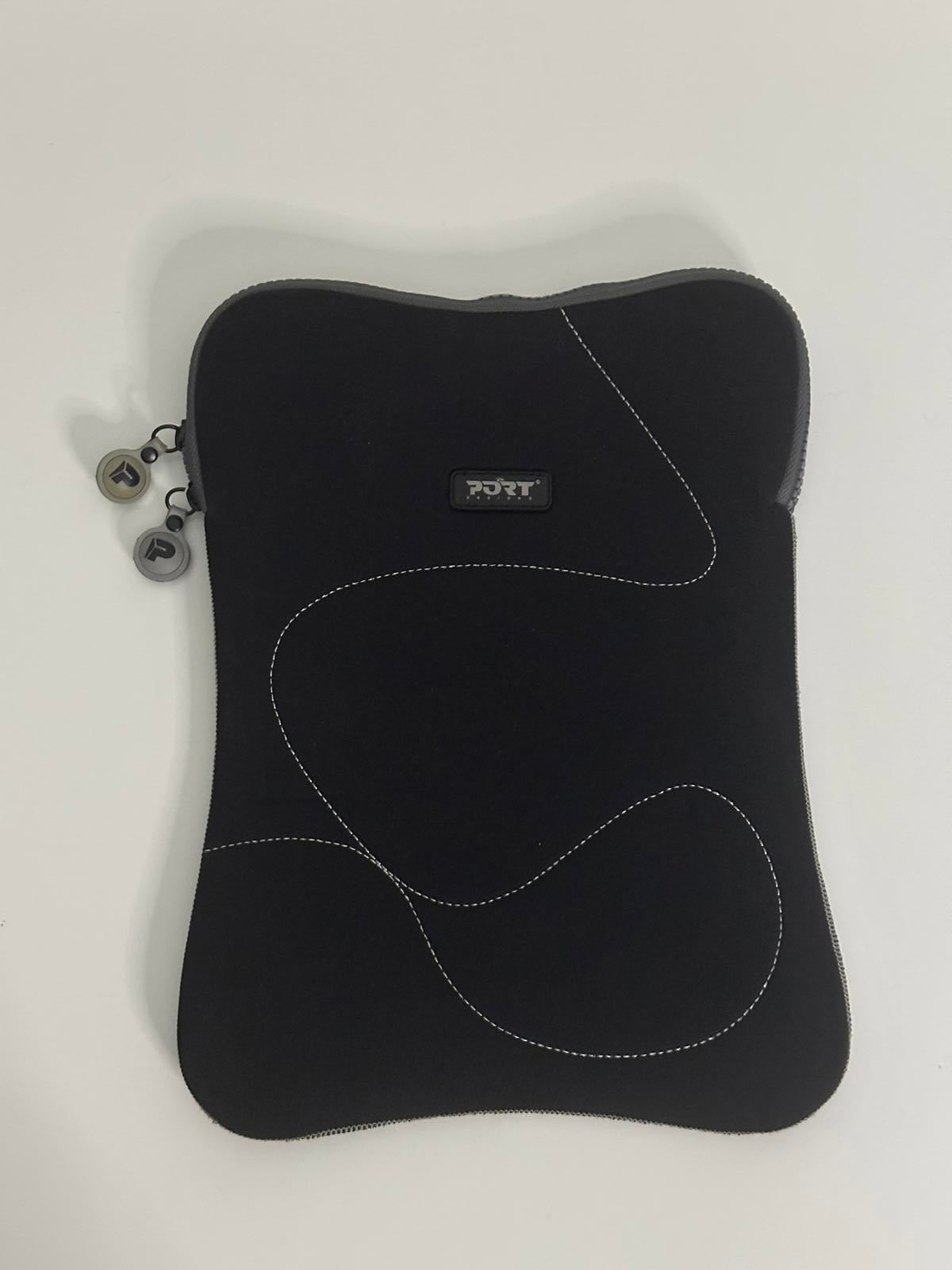 Port Black Laptop Sleeve – Lightweight Neoprene Case with Zip Closure