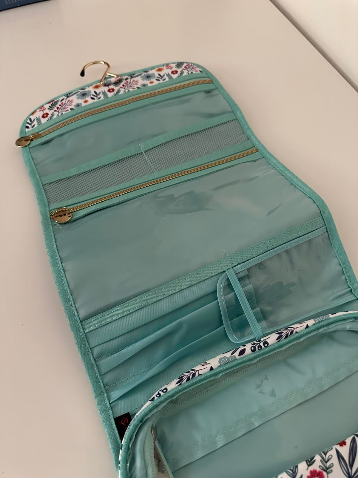 Finpac Floral Hanging Toiletry Travel Bag