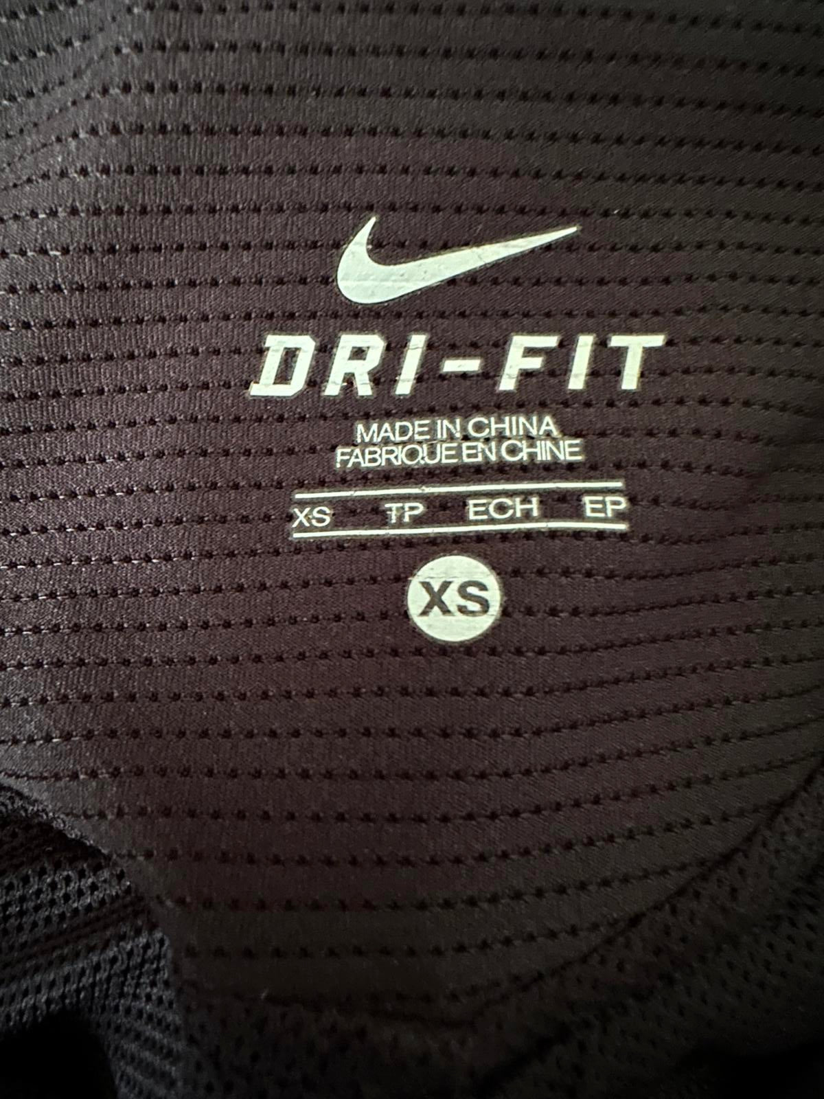 Nike Dri-FIT Women’s Black 3/4 Training Pants – XS