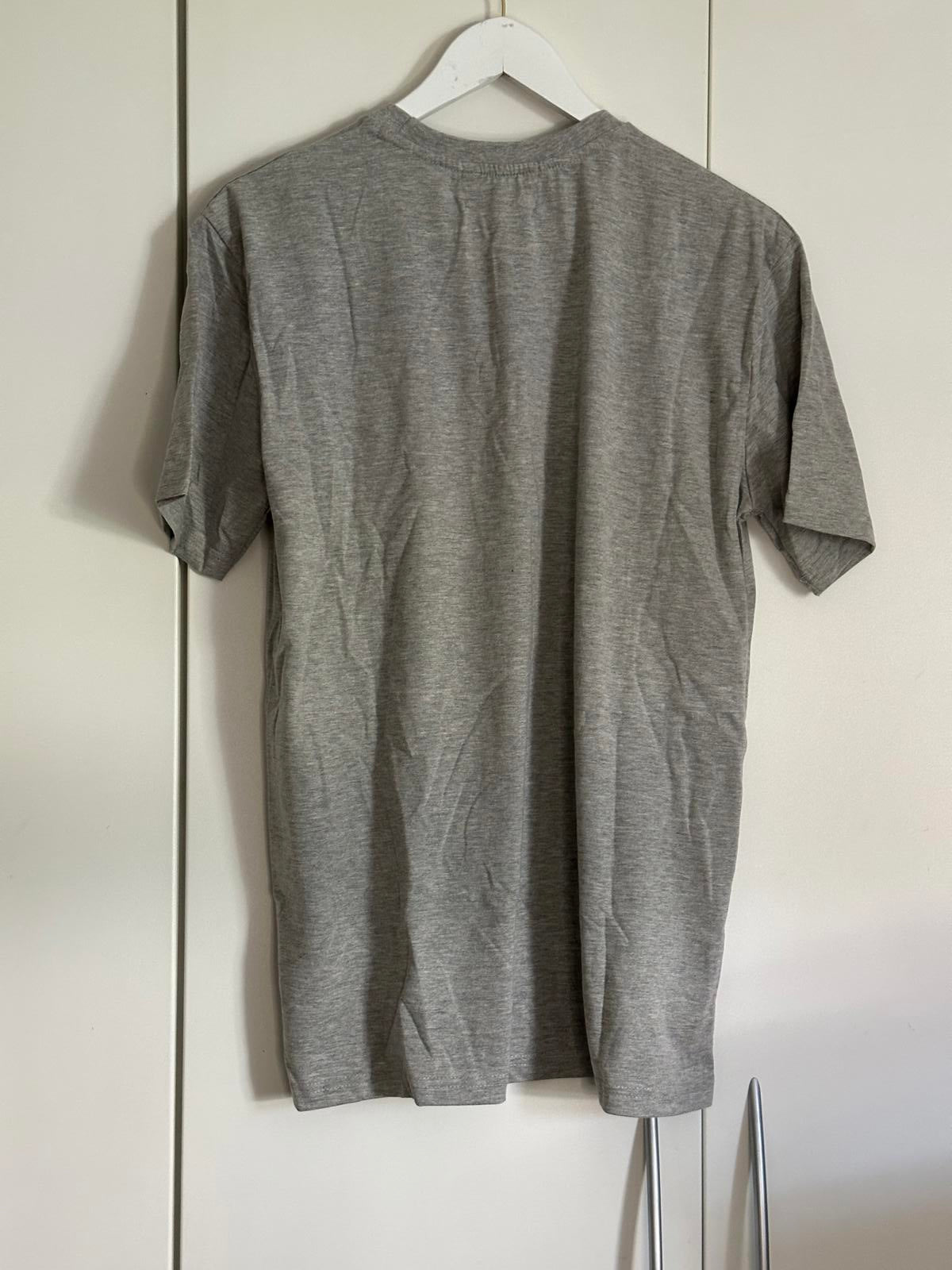 Nike Grey Essential Logo T-Shirt Men’s Medium