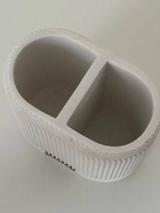 DKNY White Ribbed Ceramic Bathroom/Desk Organiser