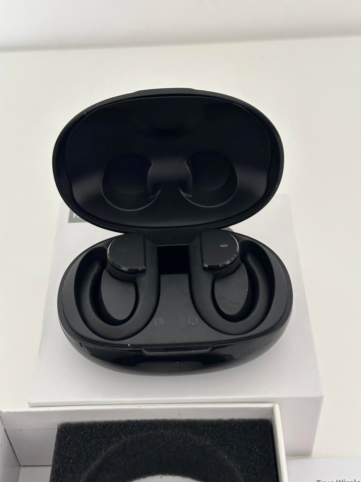 HolyHigh ET6 True Wireless Bluetooth Earbuds with Charging Case