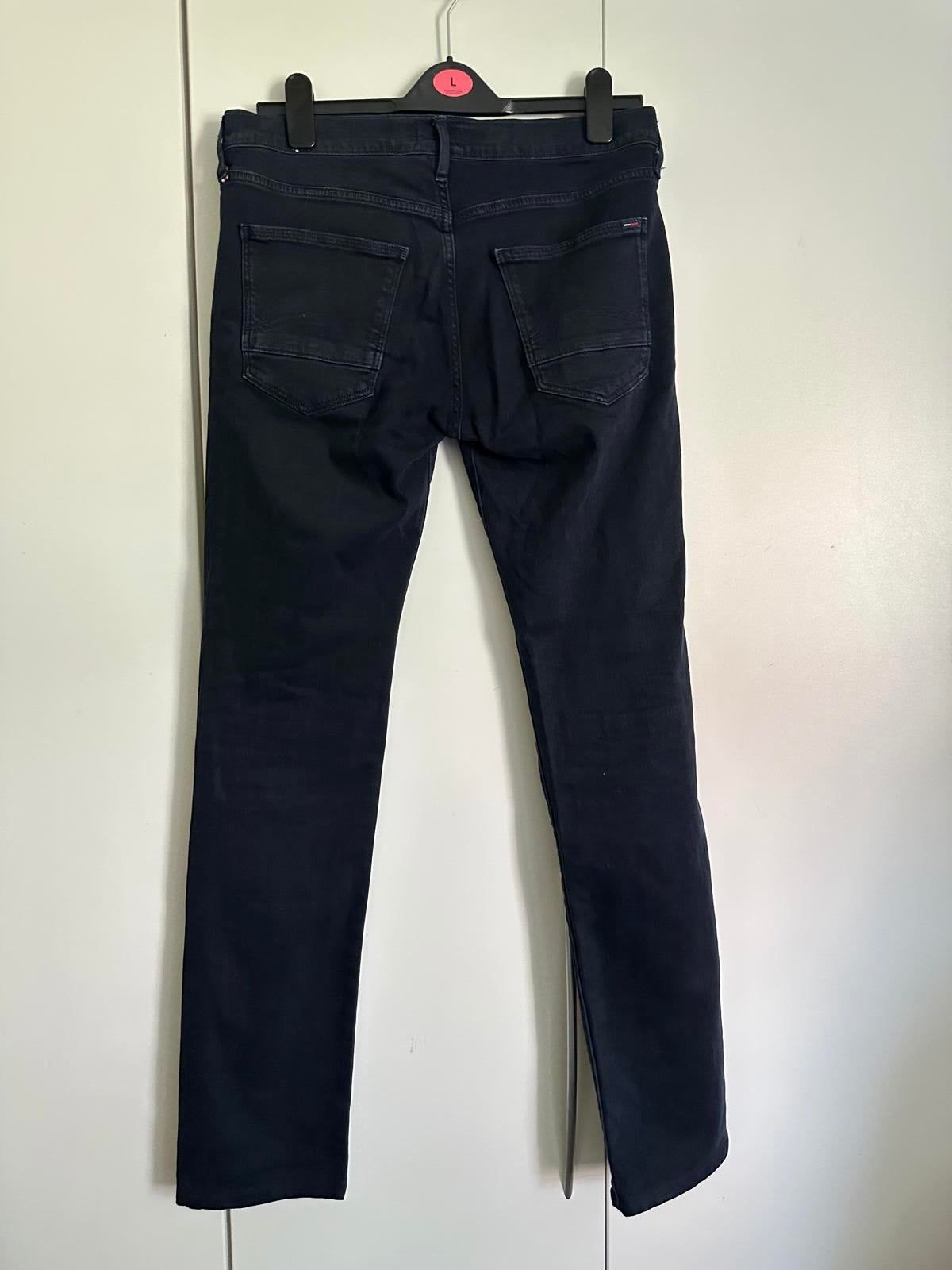Tommy Hilfiger Denim Classic Straight Sutton Jeans – Black – W32 L34