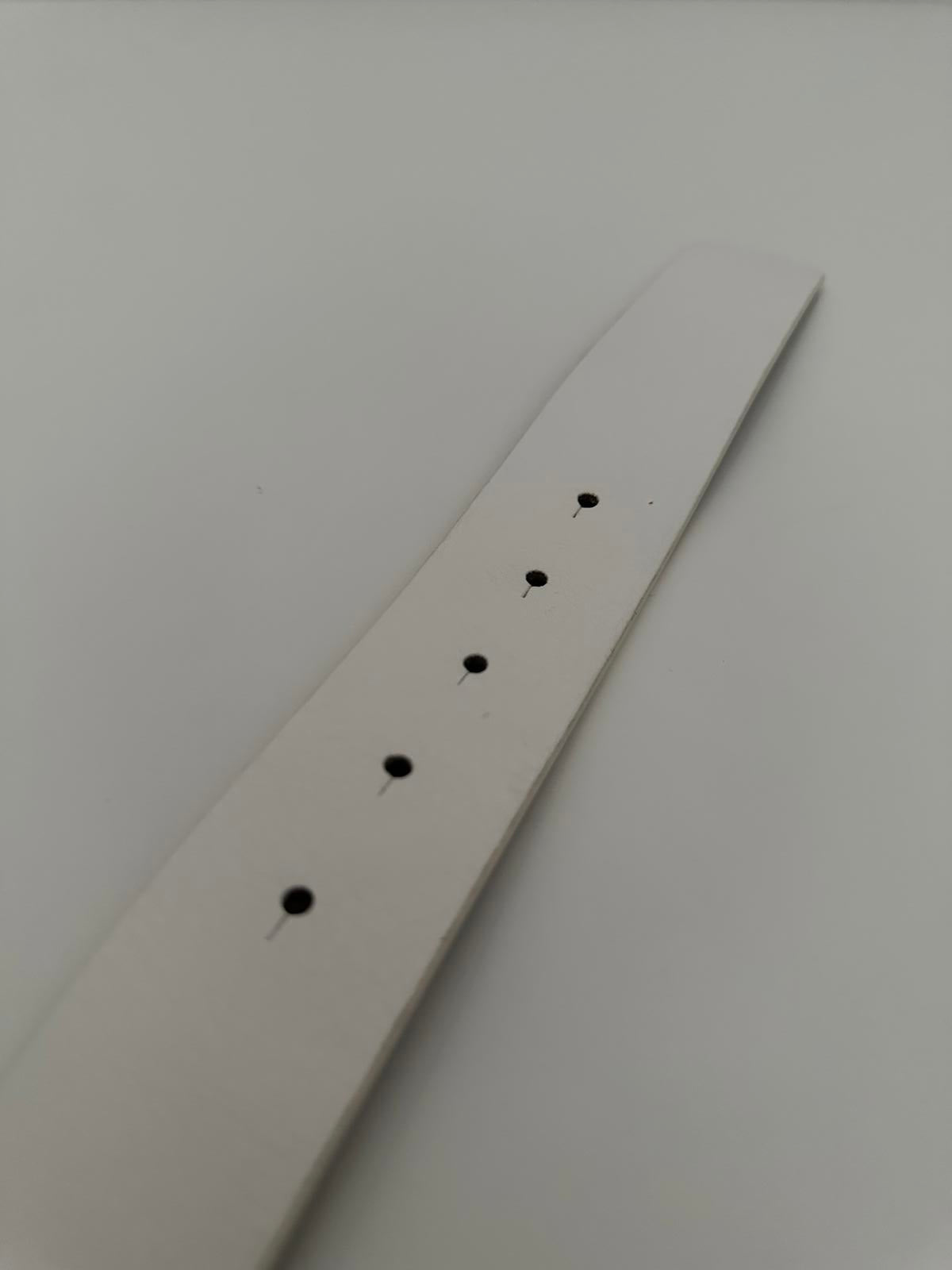 Playboy White Leather Belt with Iconic Silver Buckle – Streetwear Statement