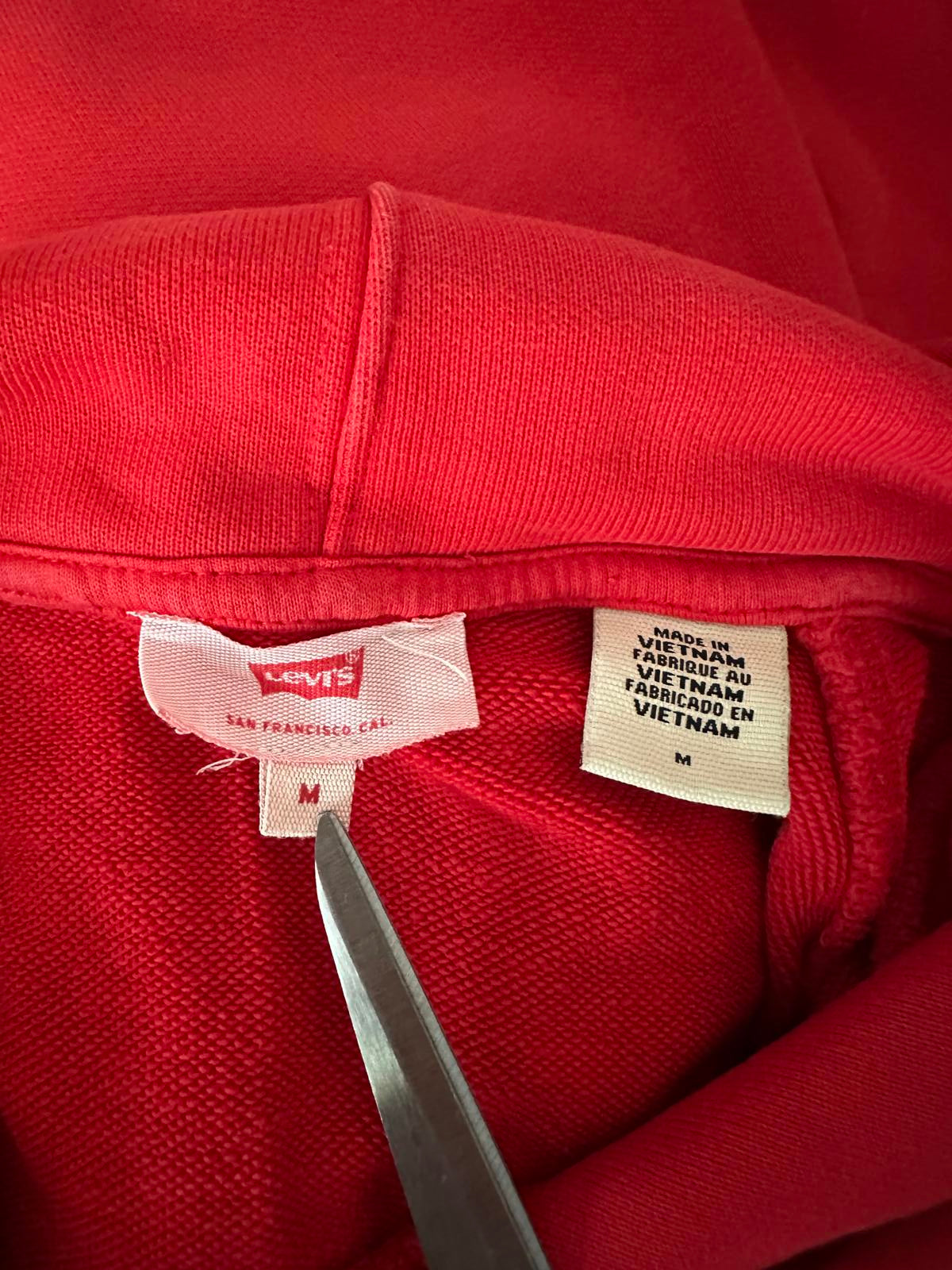 Levi’s Classic Red Hoodie – Timeless Comfort & Style