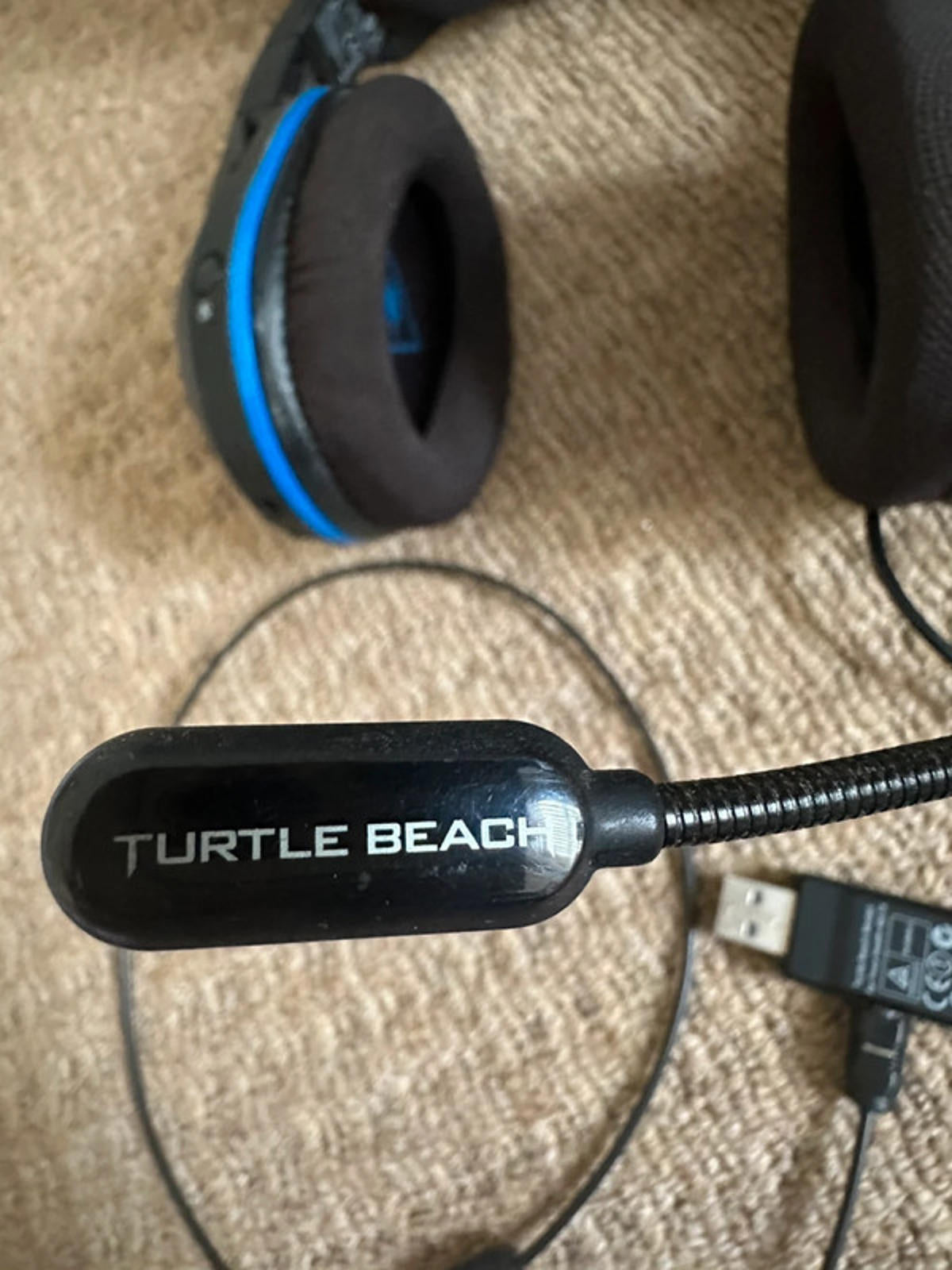 Turtle Beach Afterglow LVL 3 Wired Stereo Headset for PS4