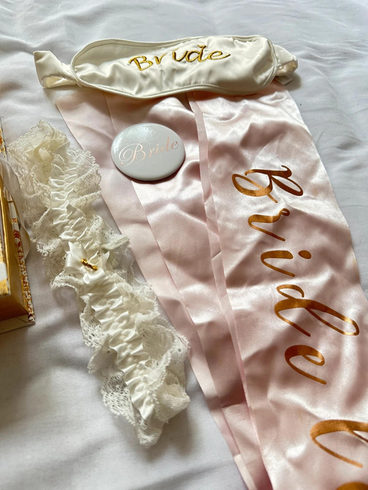 Bridal Sleepwear Set with Eye Mask and Accessories