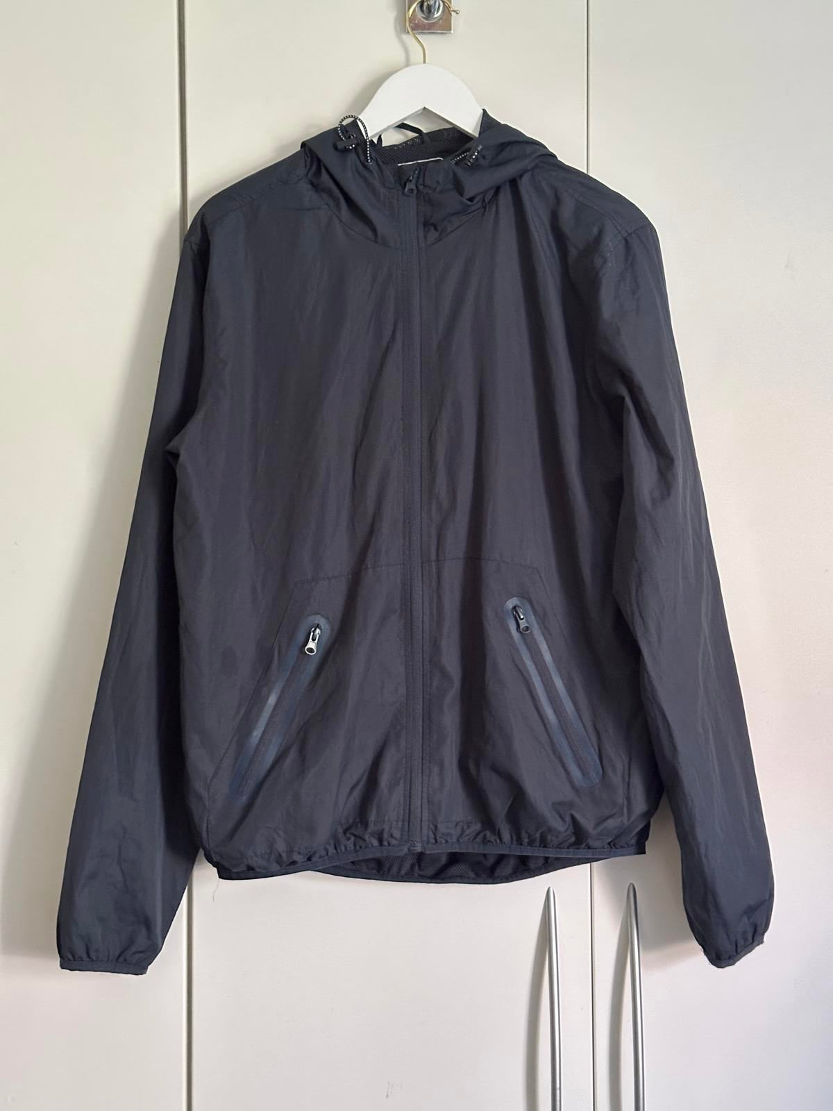Cedar Wood State Ultra Lightweight Hooded Jacket – Black – Size M
