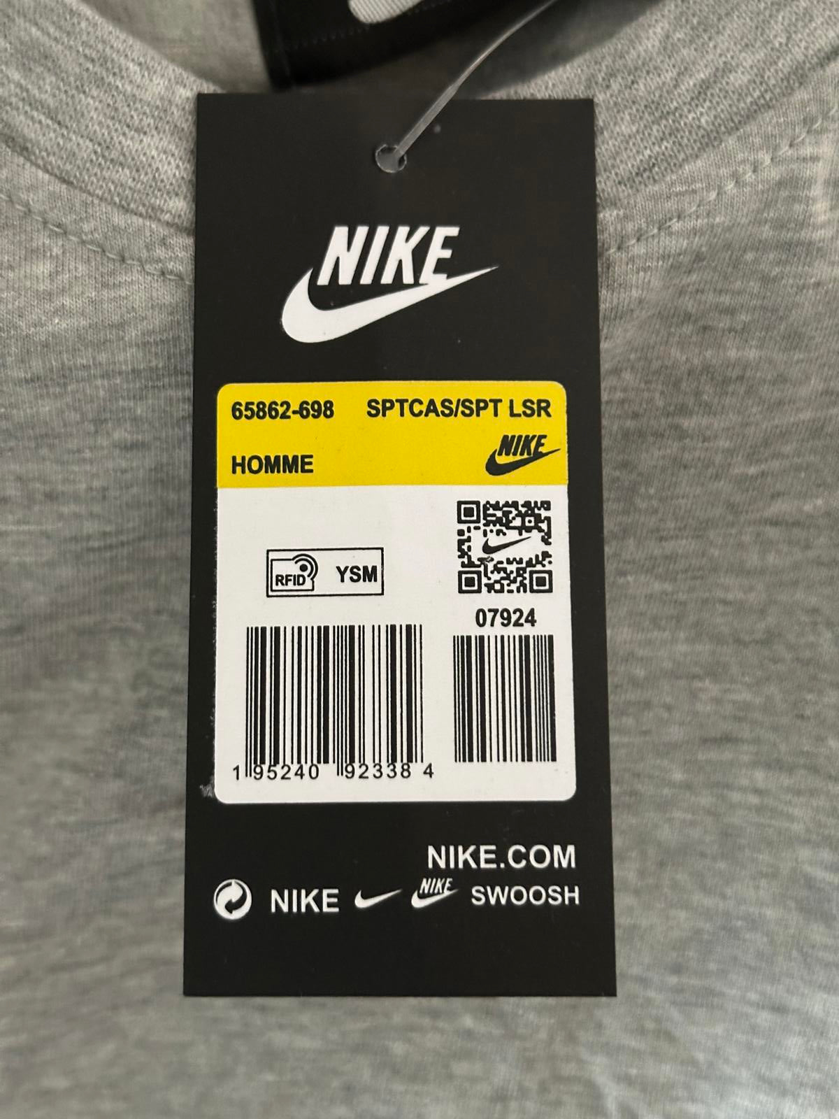 Nike Grey Essential Logo T-Shirt Men’s Medium