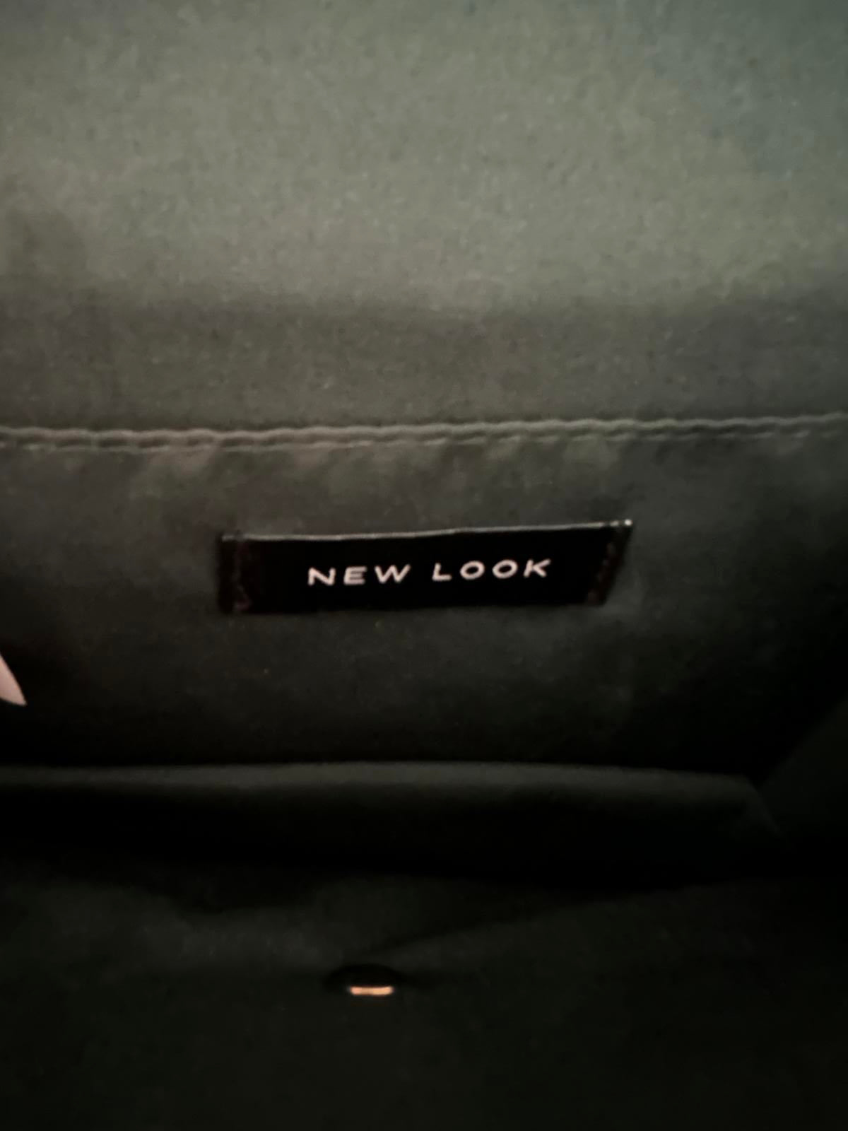 New Look Dark Green Suede Shoulder Bag with Gold Chain Strap