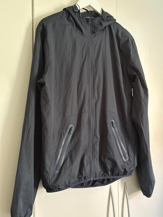 Cedar Wood State Ultra Lightweight Hooded Jacket – Black – Size M