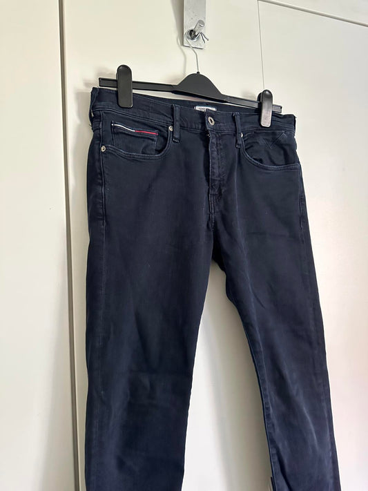 Tommy Hilfiger Denim Classic Straight Sutton Jeans – Black – W32 L34