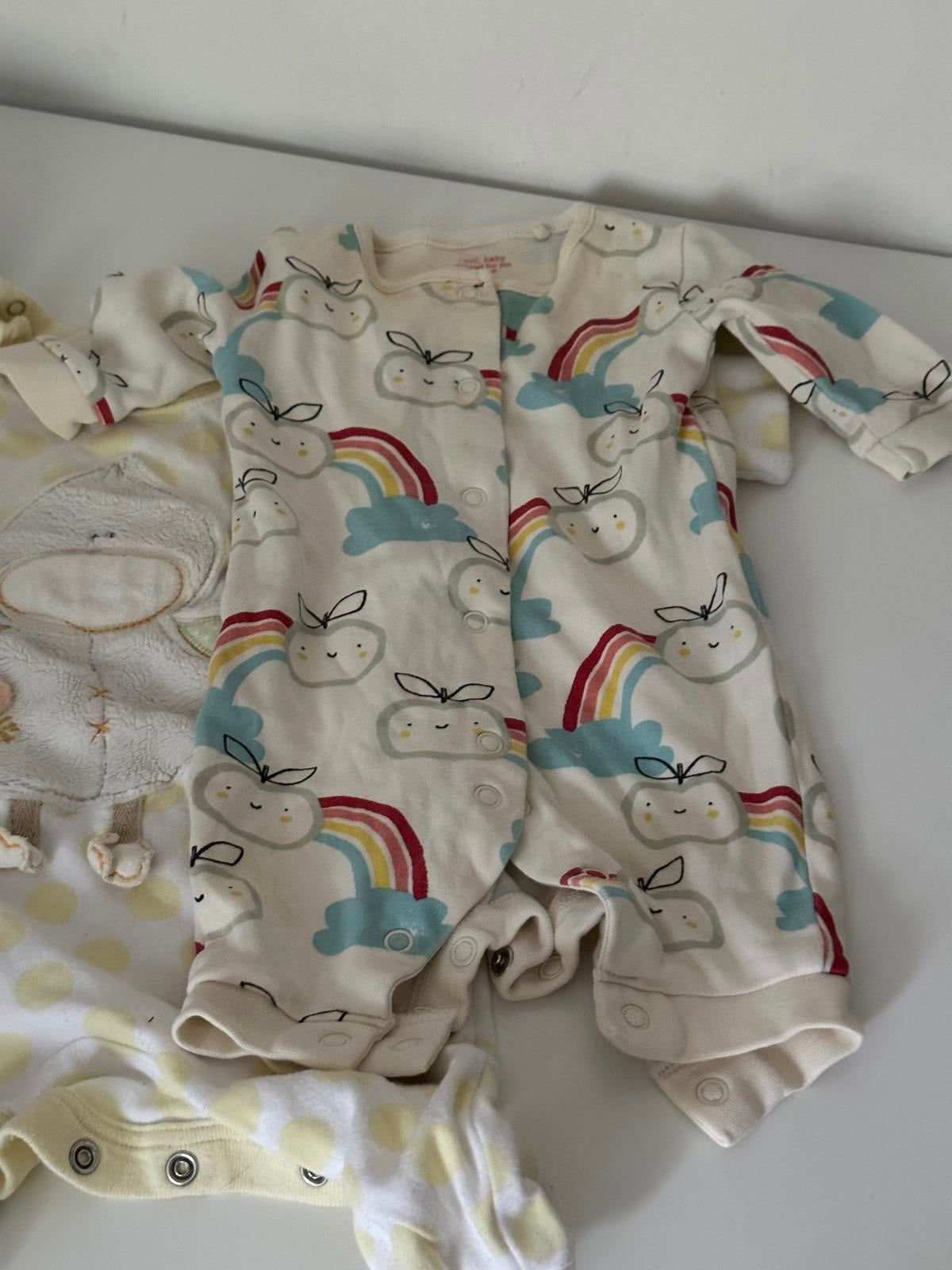 Baby Bundle – Cot Quilt, Sleepsuits, Rompers & Baby Vitamin D Drops