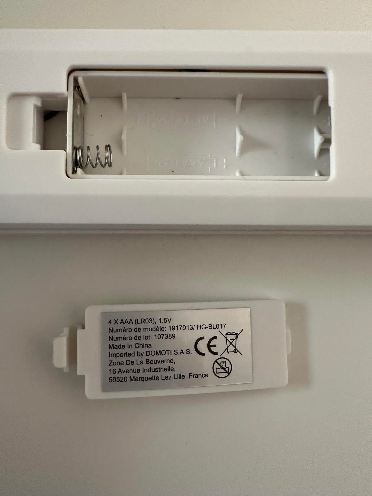 Foldable LED Desk Lamp – Portable & Battery Operated
