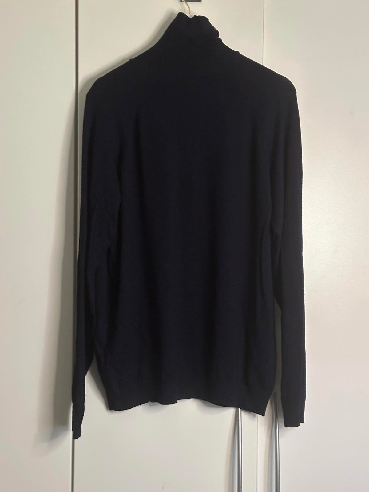 Zara Navy Blue Roll Neck Jumper – Classic Knitwear Essential