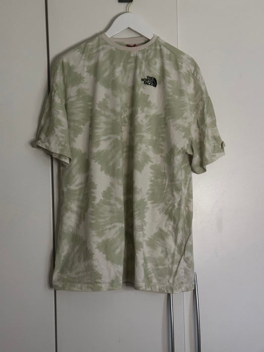 The North Face Women’s Tie Dye T-Shirt – Small