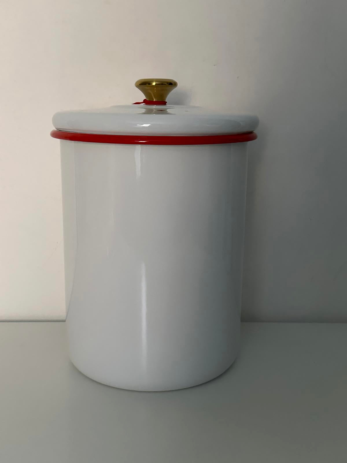 Le Creuset Noël “Santa’s Cookie Jar” 4.0L White/Red with Gold Knob