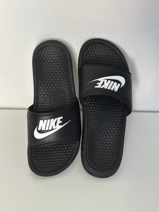 Nike Benassi Slides Black/White Men’s UK 7 (EU 41)