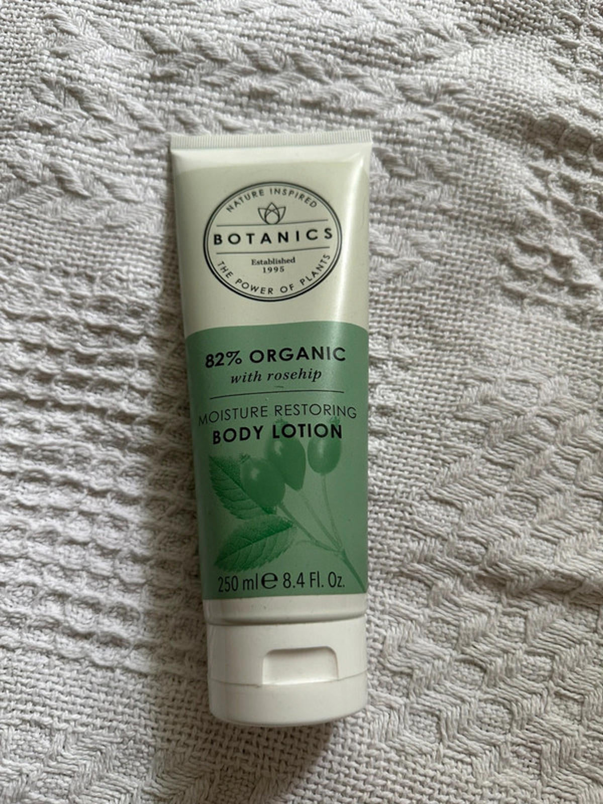 Botanics Organic Moisture Restoring Body Lotion with Rosehip - 250ml