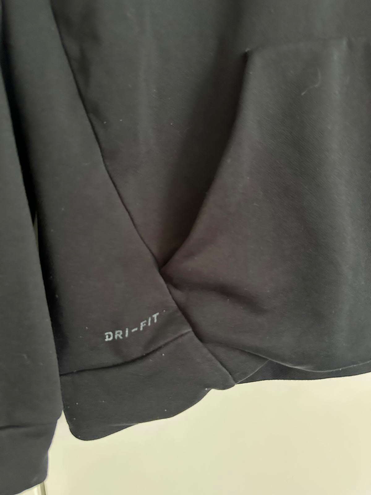 Nike Dri-FIT Black Pullover Hoodie – Medium