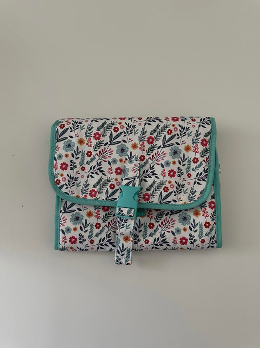 Finpac Floral Hanging Toiletry Travel Bag