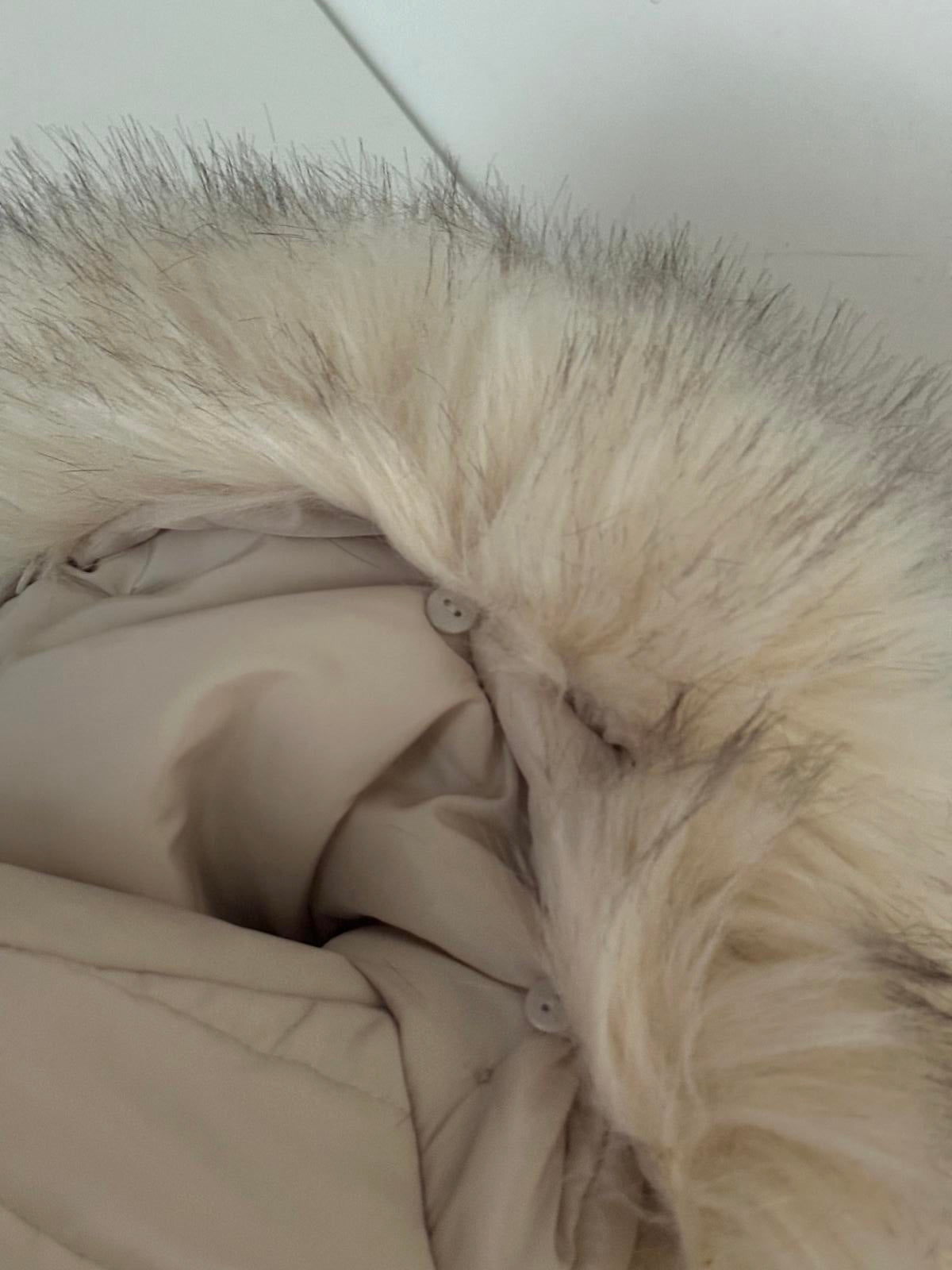 River Island Beige Quilted Belted Coat with Faux Fur Hood – Size 10