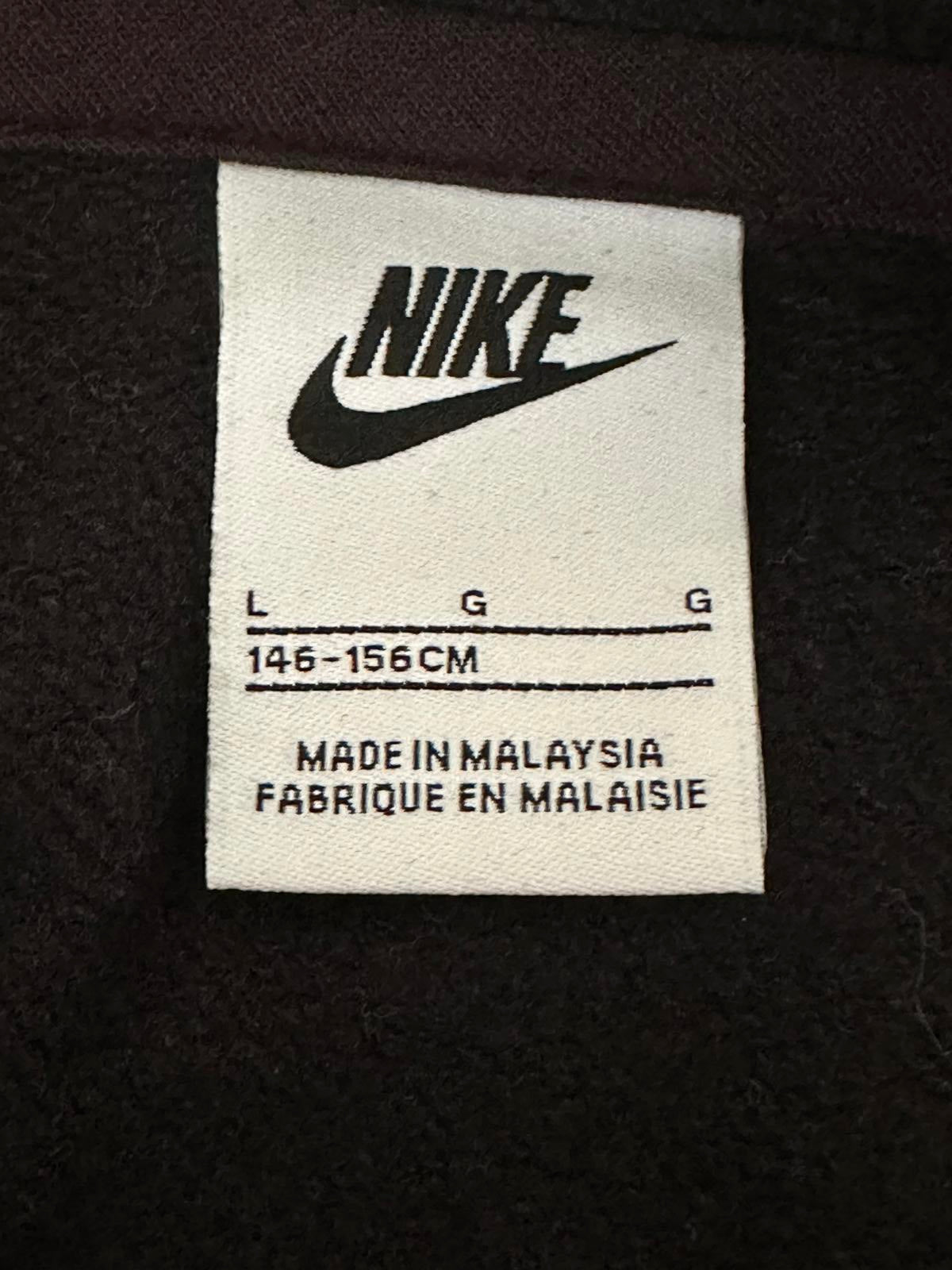 Nike Black Cropped Hoodie – Youth Size Large (146–156cm)