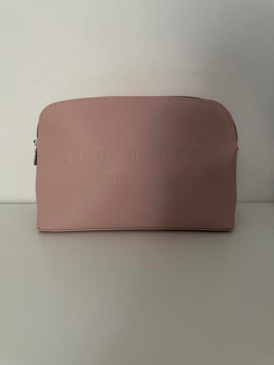 Ted Baker Pink Cosmetic Bag – Elegant & Minimal Design