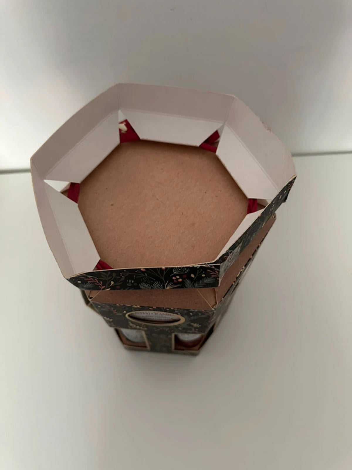 The Fuzzy Duck Gift Set - Frosted Cranberry & Mulberry Misteltoe