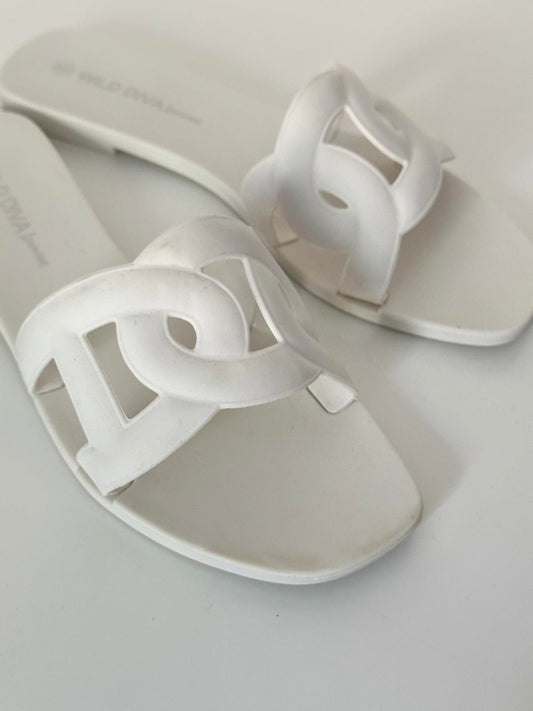 Wild Diva London White Slip-On Sandals – Size UK 4 / EU 37