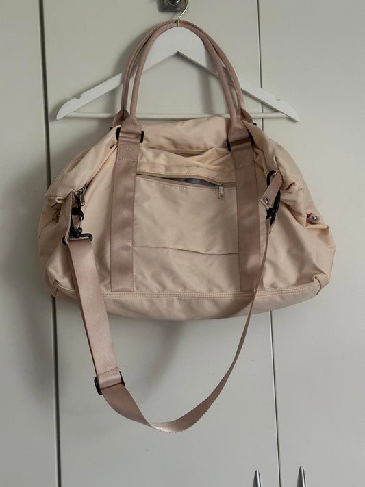Floless Large Beige Travel/Gym Bag with Shoulder Strap